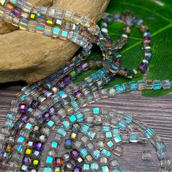 100 Austrian Crystals Cube Beads AB Clear & Purple Green Colored DIY Mixed Lot - Picture 6 of 17